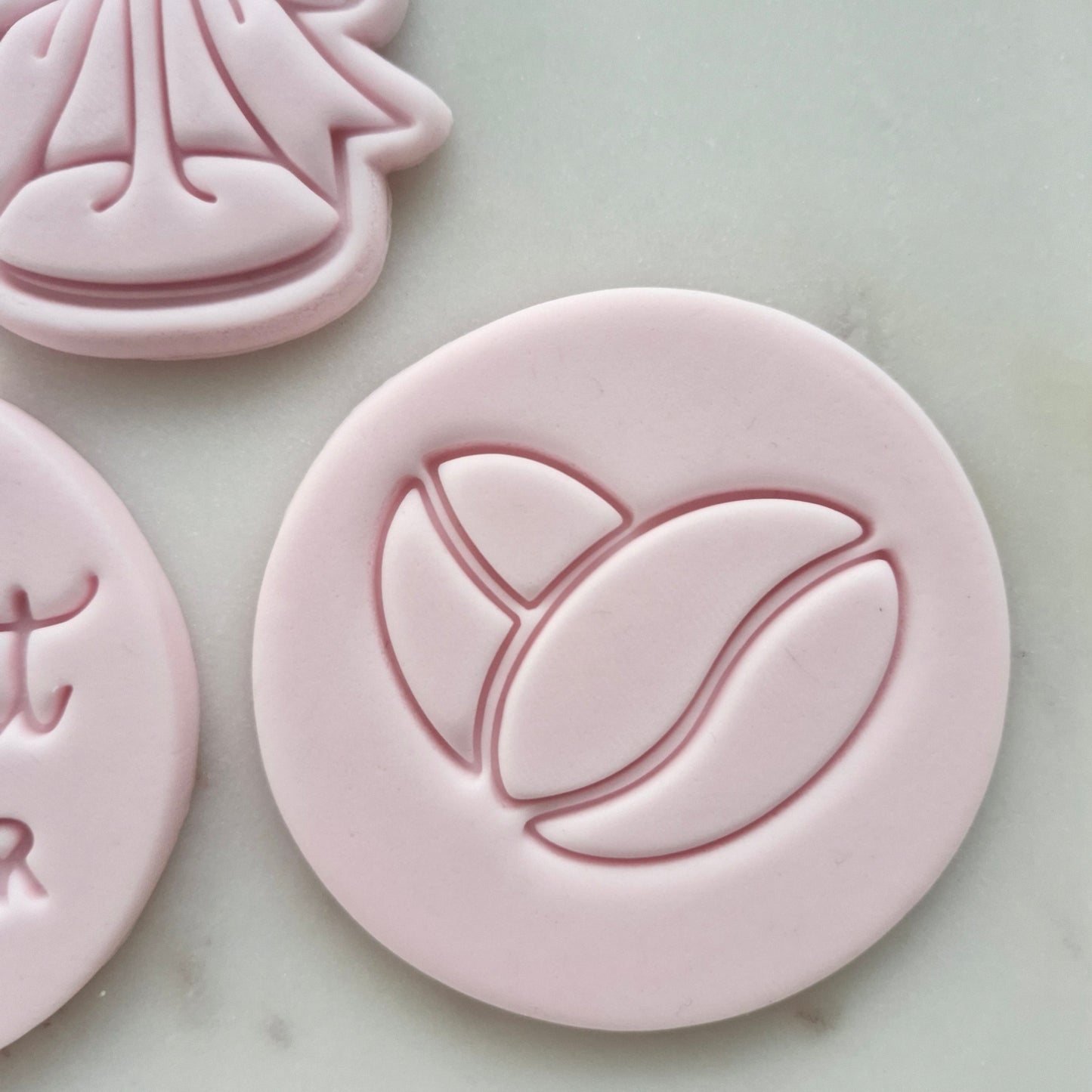 A Tini Bit Older Set Cookie Cutter and Stamp coffee beans Coffee Beans Circle Cookie Cutter and Stamp zoomed in