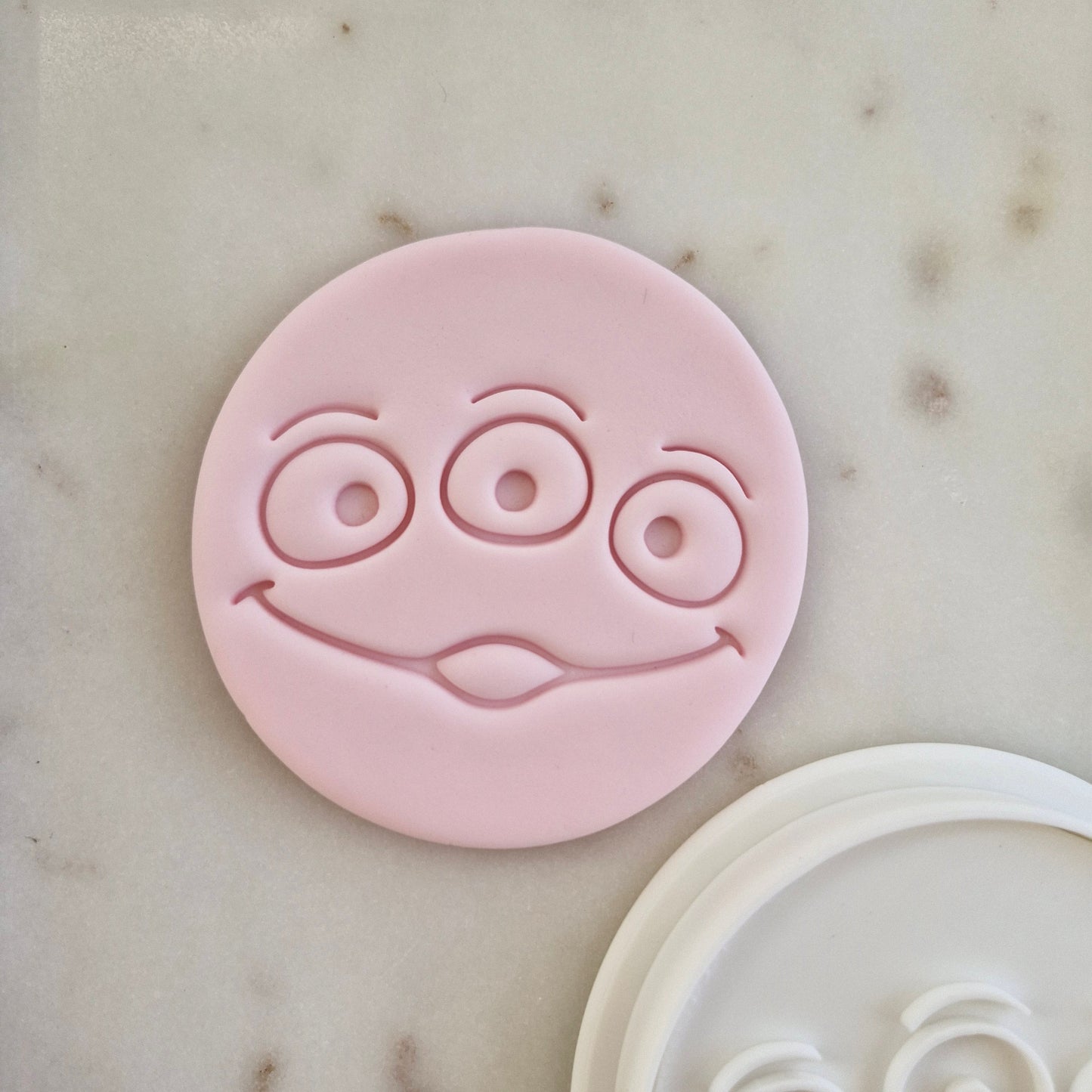 Green Alien Circle Cookie Cutter and Stamp zoomed out