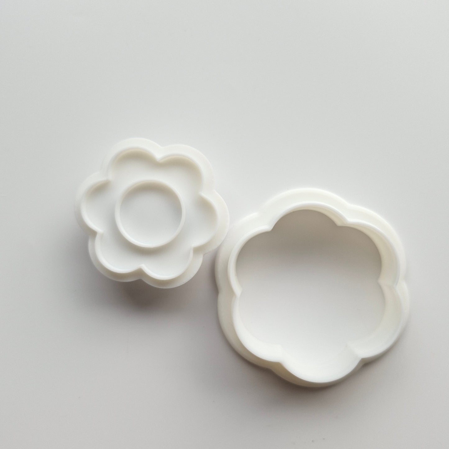Basic Daisy Cake Pop Mould and Mini Cookie Cutter and Stamp