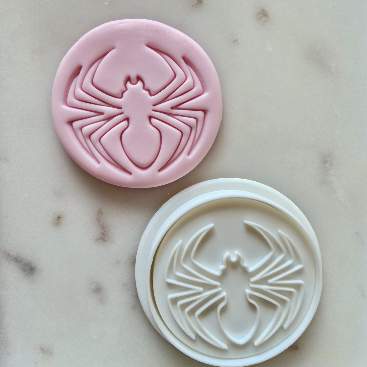 Spider Outline Cookie Cutter and Stamp zoomed out
