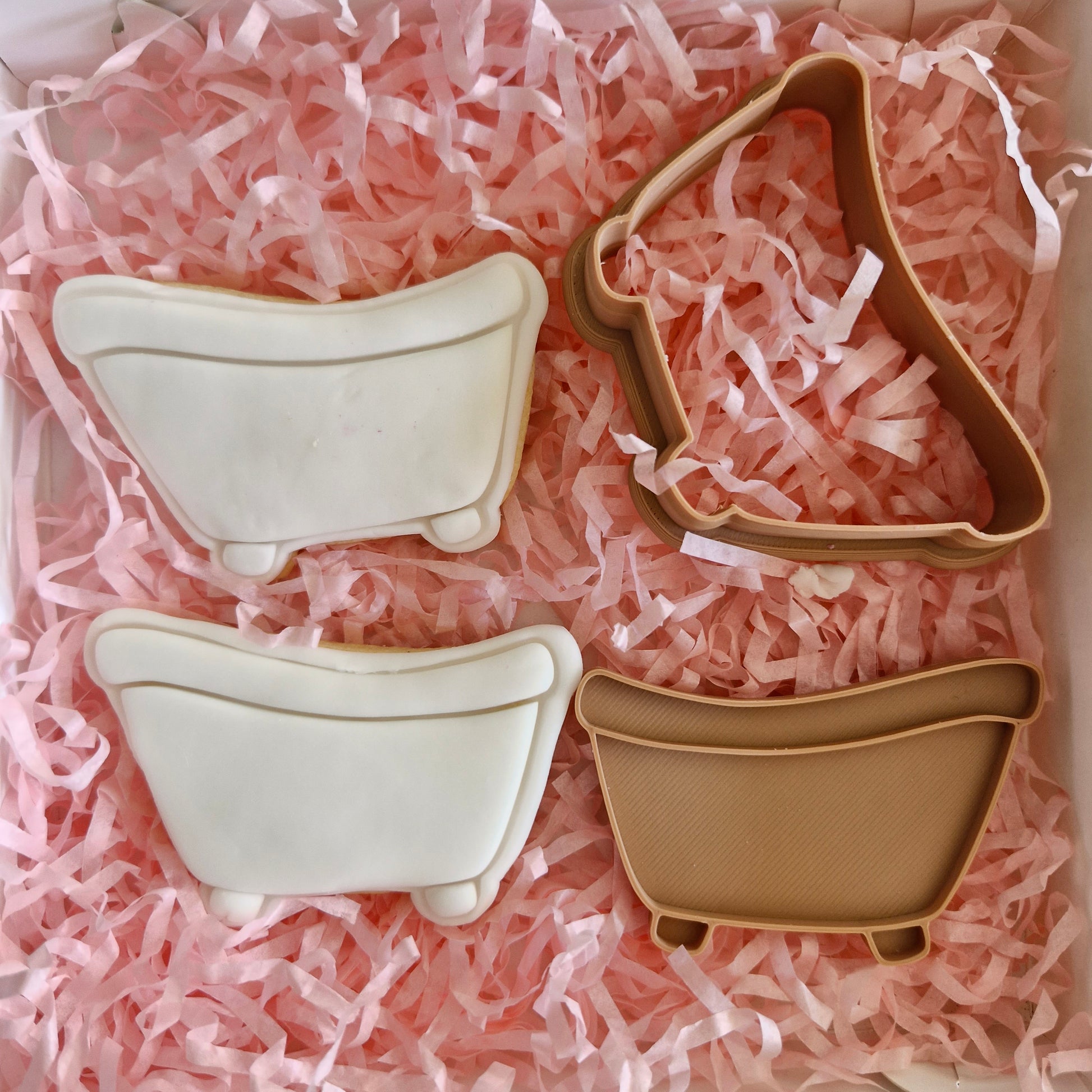 Spa Day Set Cookie Cutter and Emboss Stamp - Baking Tool, bathtub, in gift box