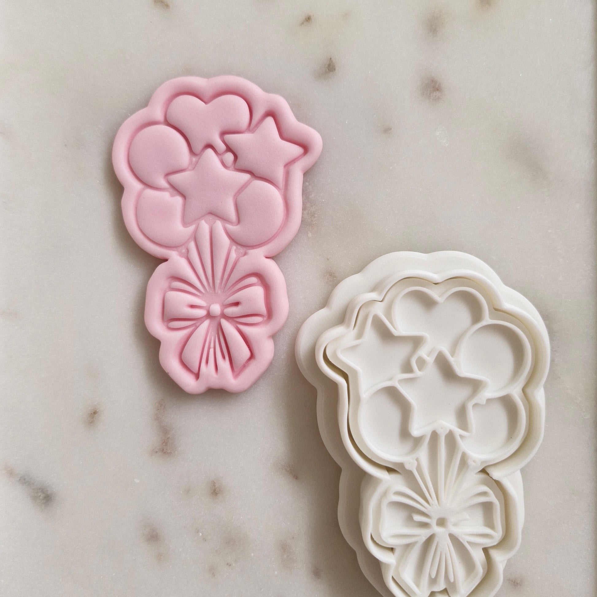 Balloons with Bow Cookie Cutter and Stamp zoomed out