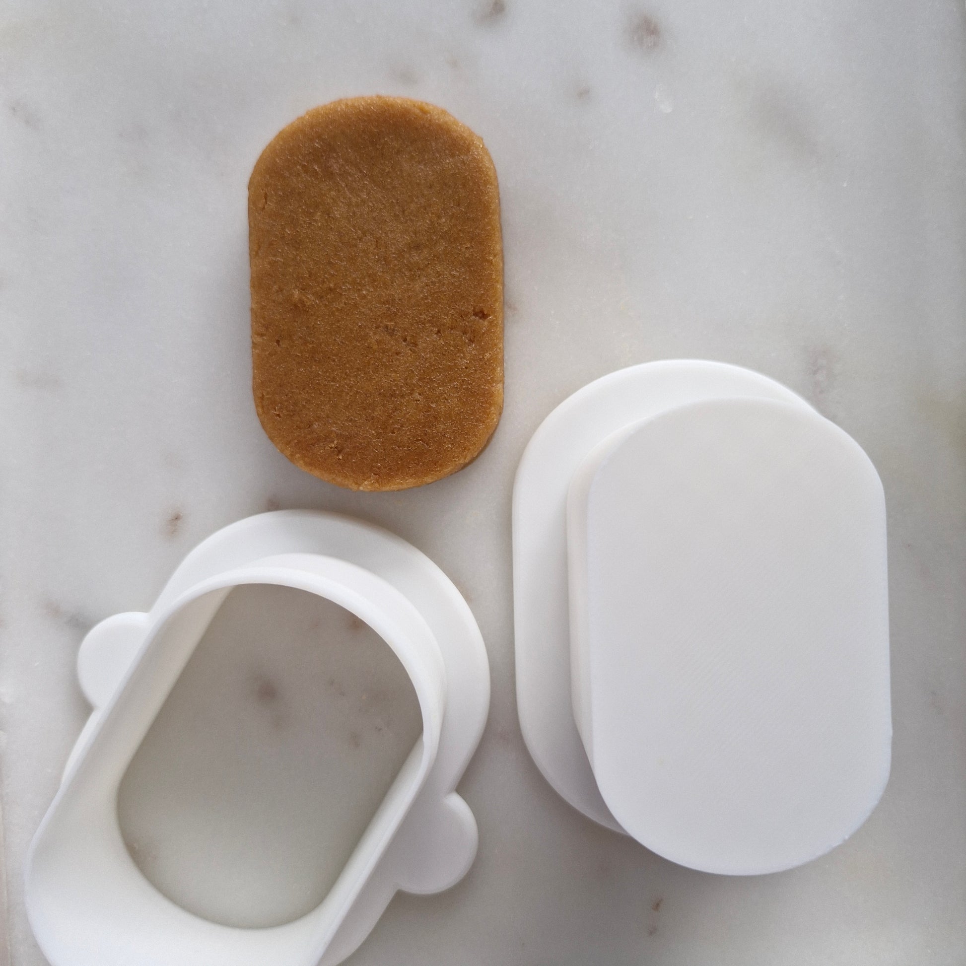 Cakesicle VS1 Cutter and Cake Pop Mould Set Tray Available zoomed out