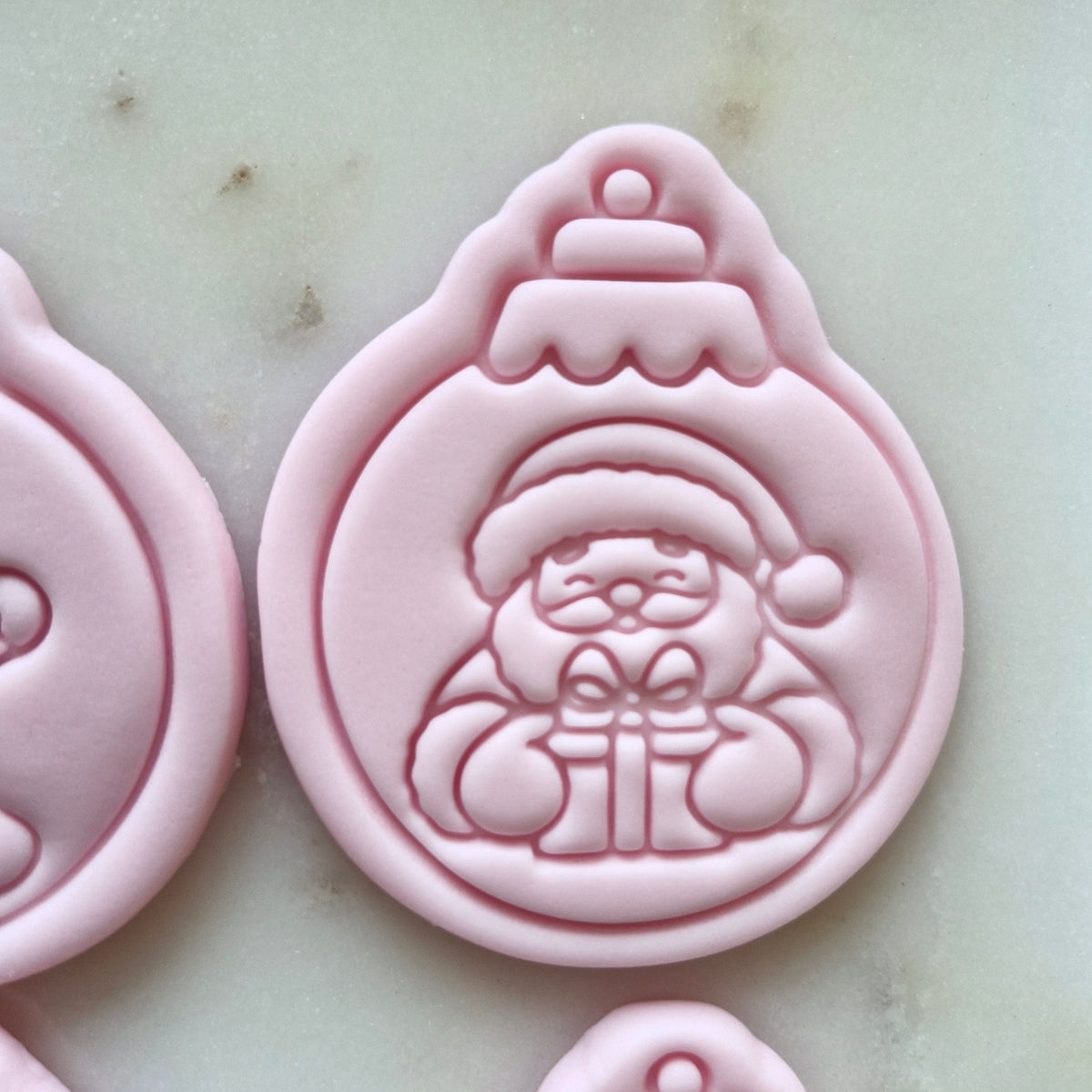 Christmas Bauble Set Cookie Cutter and Stamp santa with present