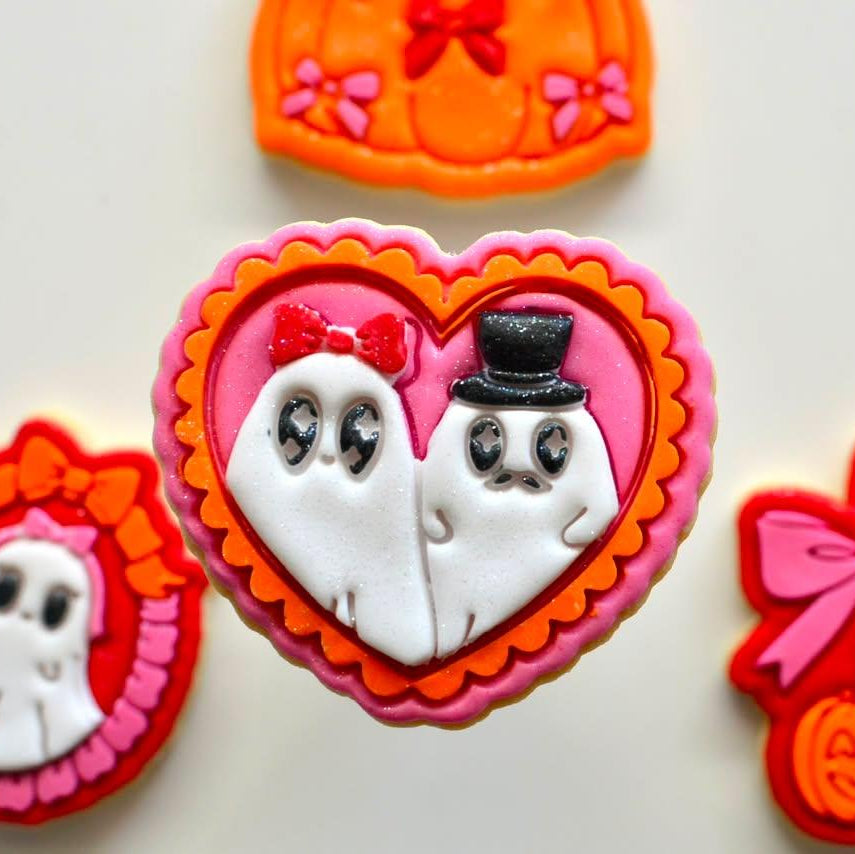 Ghost Couple in Frame Cookie Cutter and Stamp sugar cookie