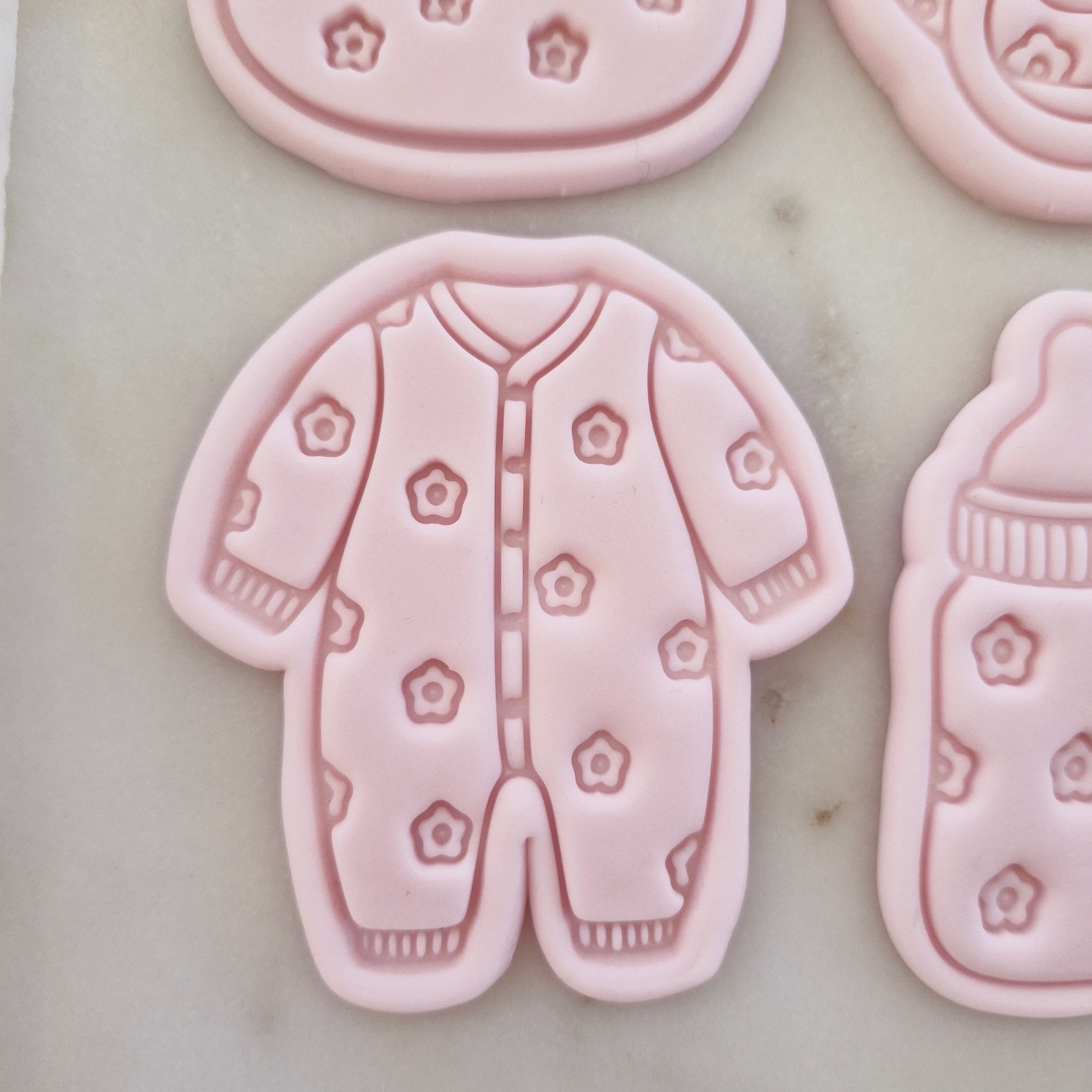 Daisy Baby Set Cookie Cutter and Stamp onesie Daisy Baby Onesie Cookie Cutter and Stamp