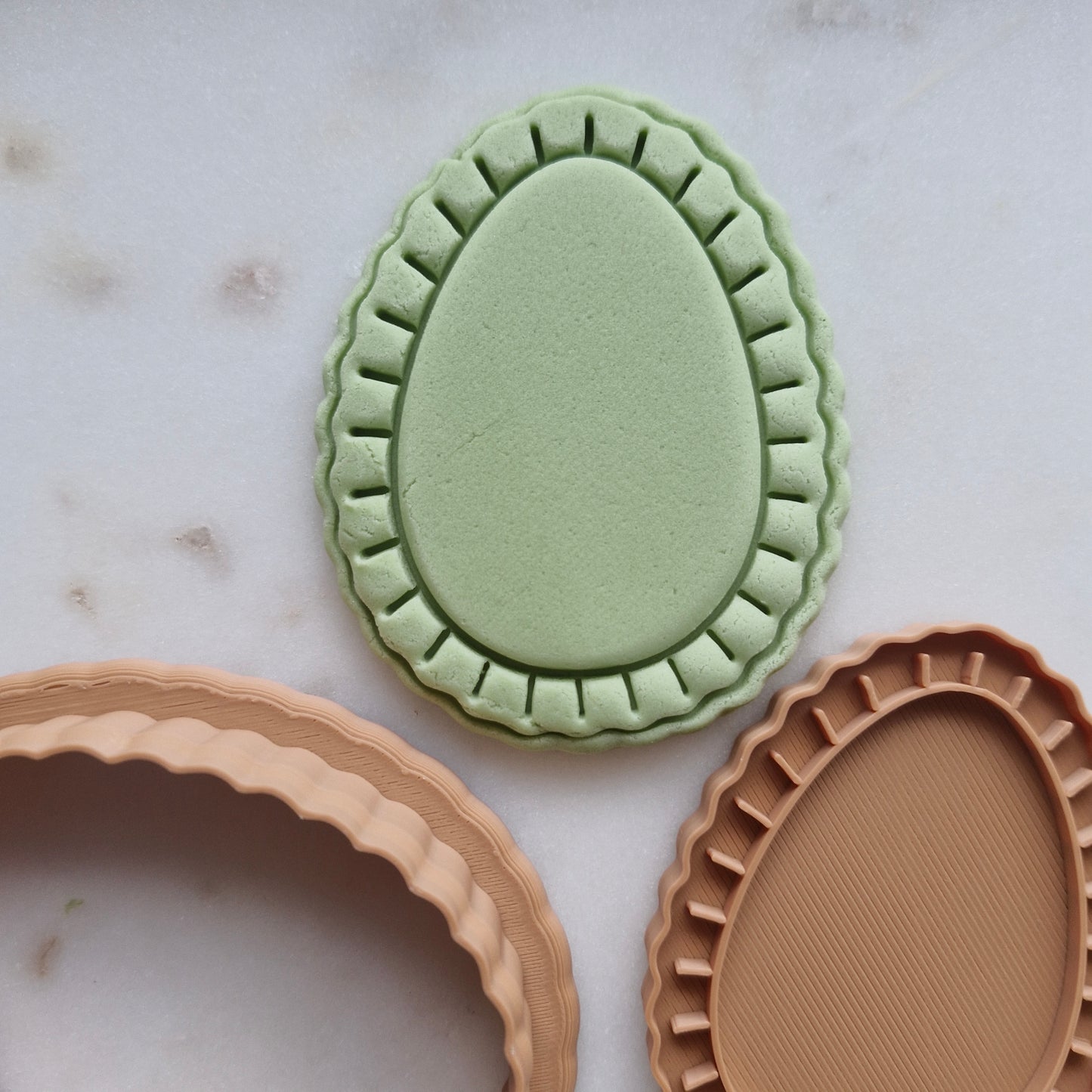 Egg with Frills Cookie Cutter and Stamp