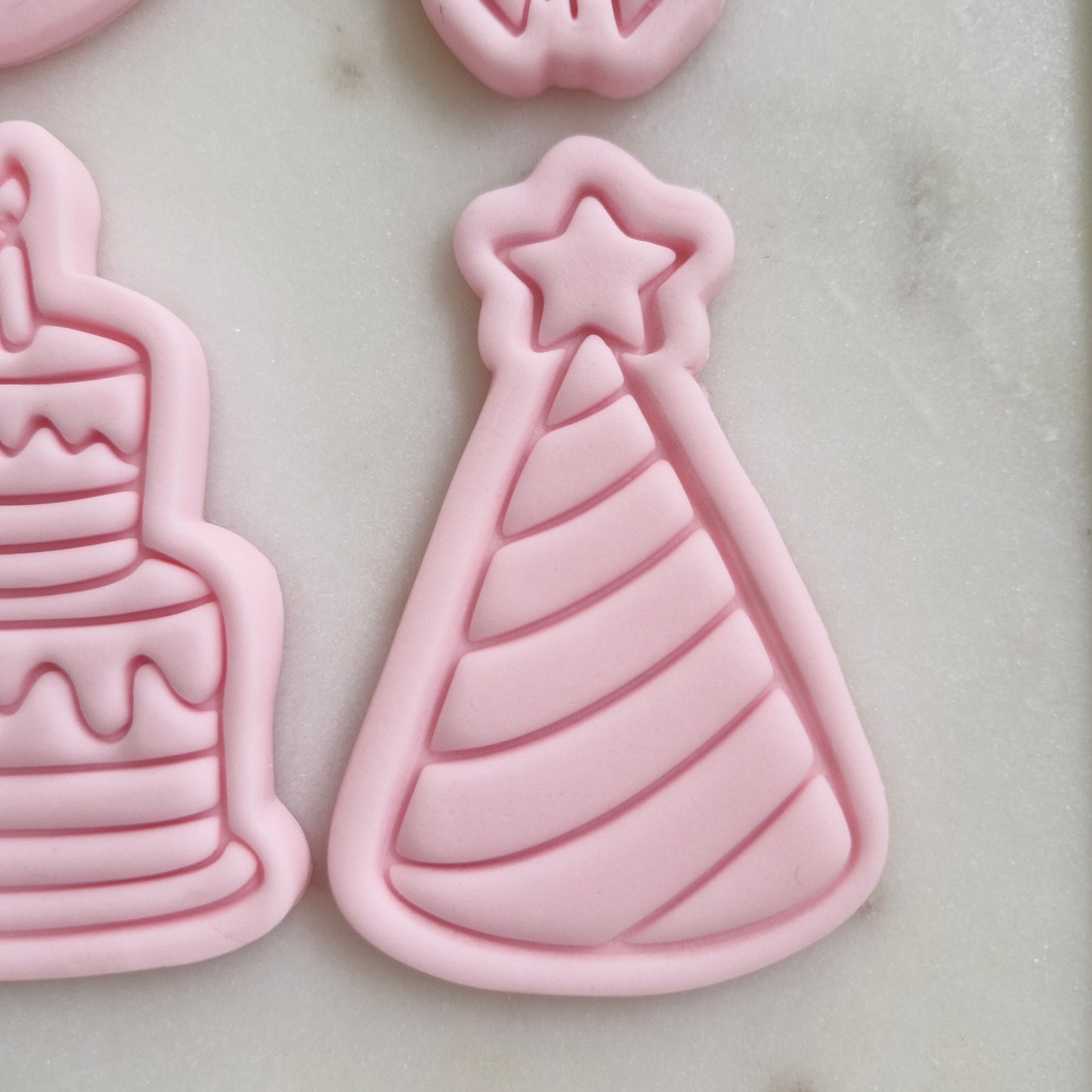 Happy Birthday Set Cookie Cutter and Stamp party hat Party Hat with Star Cookie Cutter and Stamp zoomed in