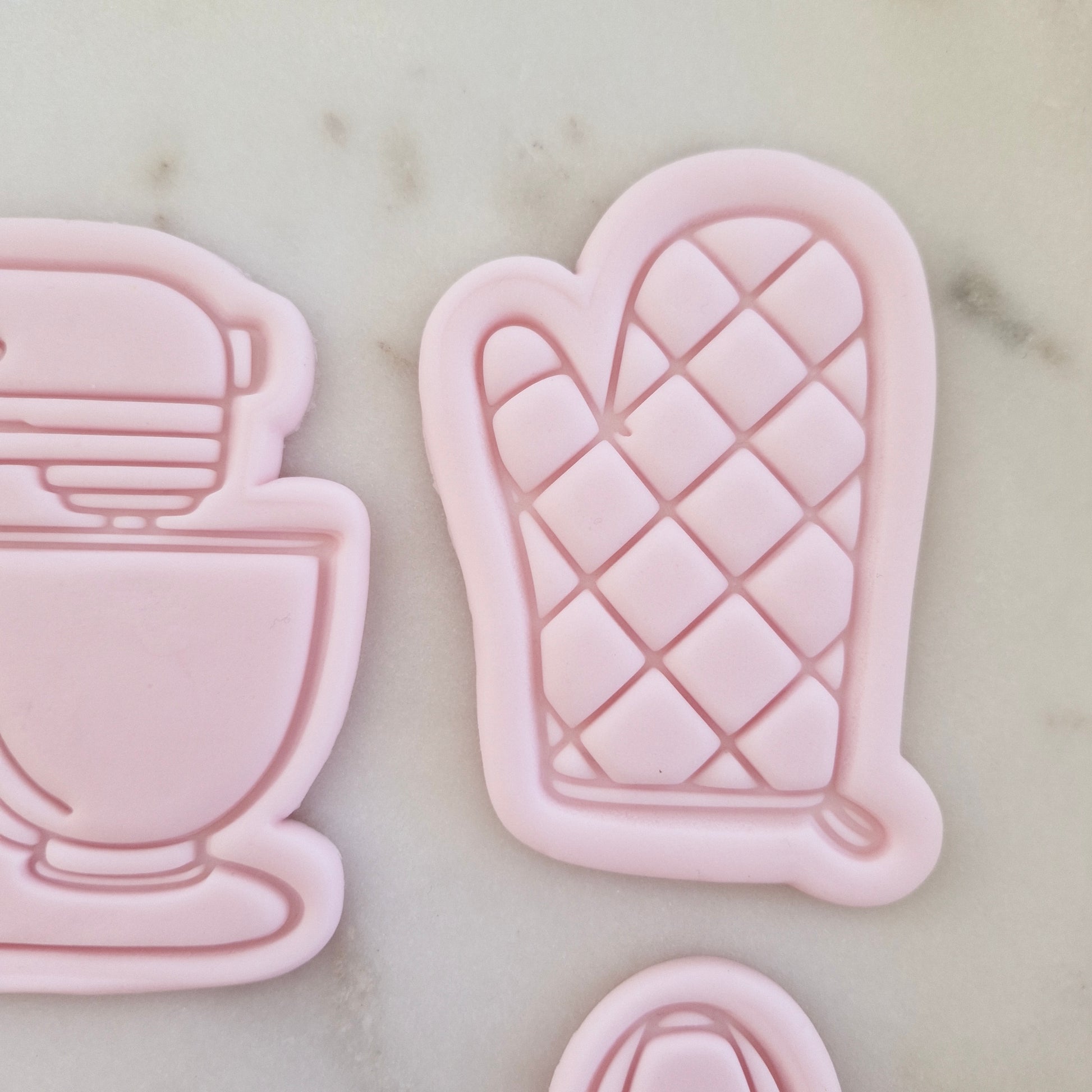 Baking Theme Set Cookie Cutter and Stamp oven mitt oven gloves Oven Mitt Cookie Cutter and Stamp