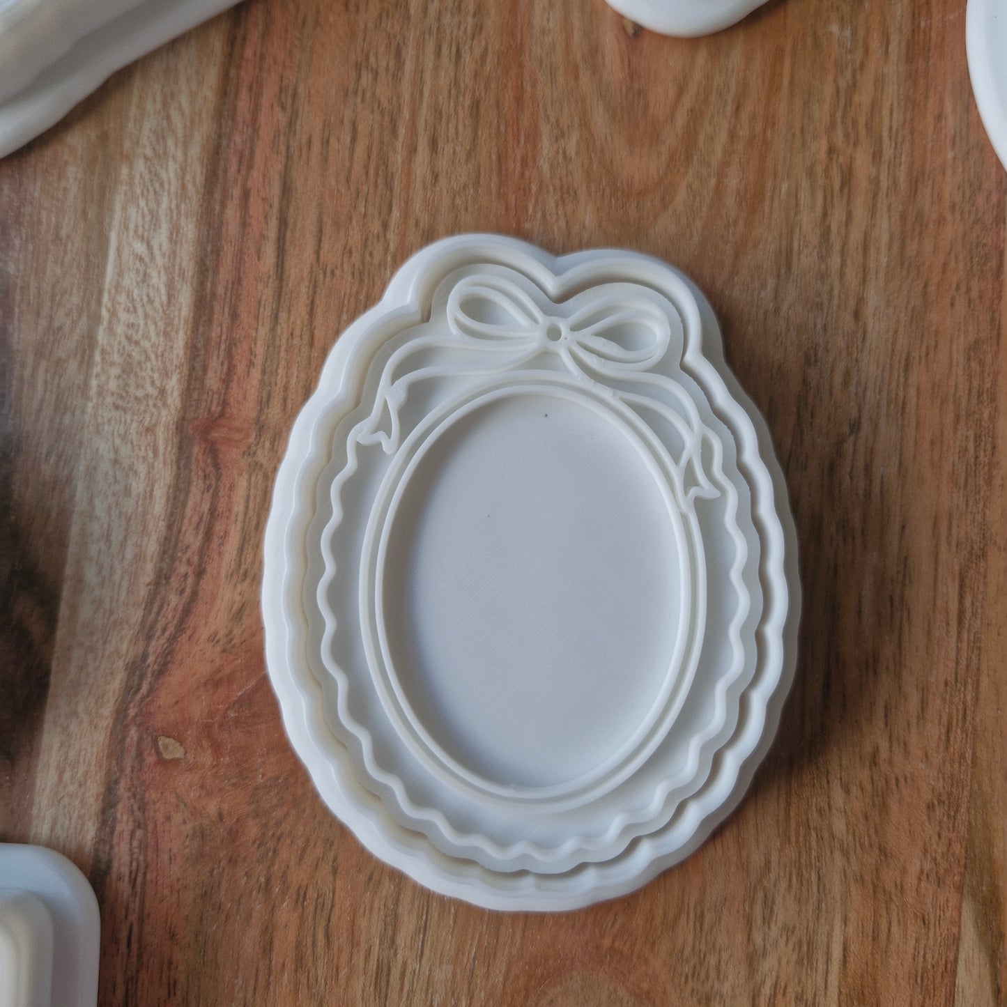 Sale Coquette Oval Frame with Bow Cookie Cutter and Stamp