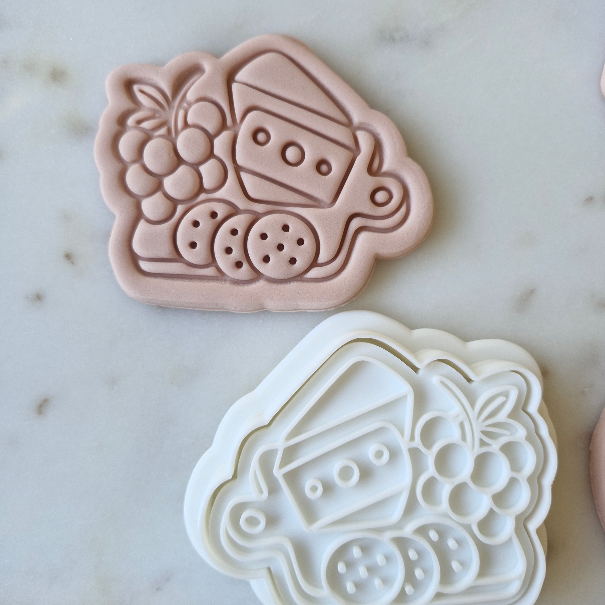Picnic Platter Cookie Cutter and Stamp zoomed out