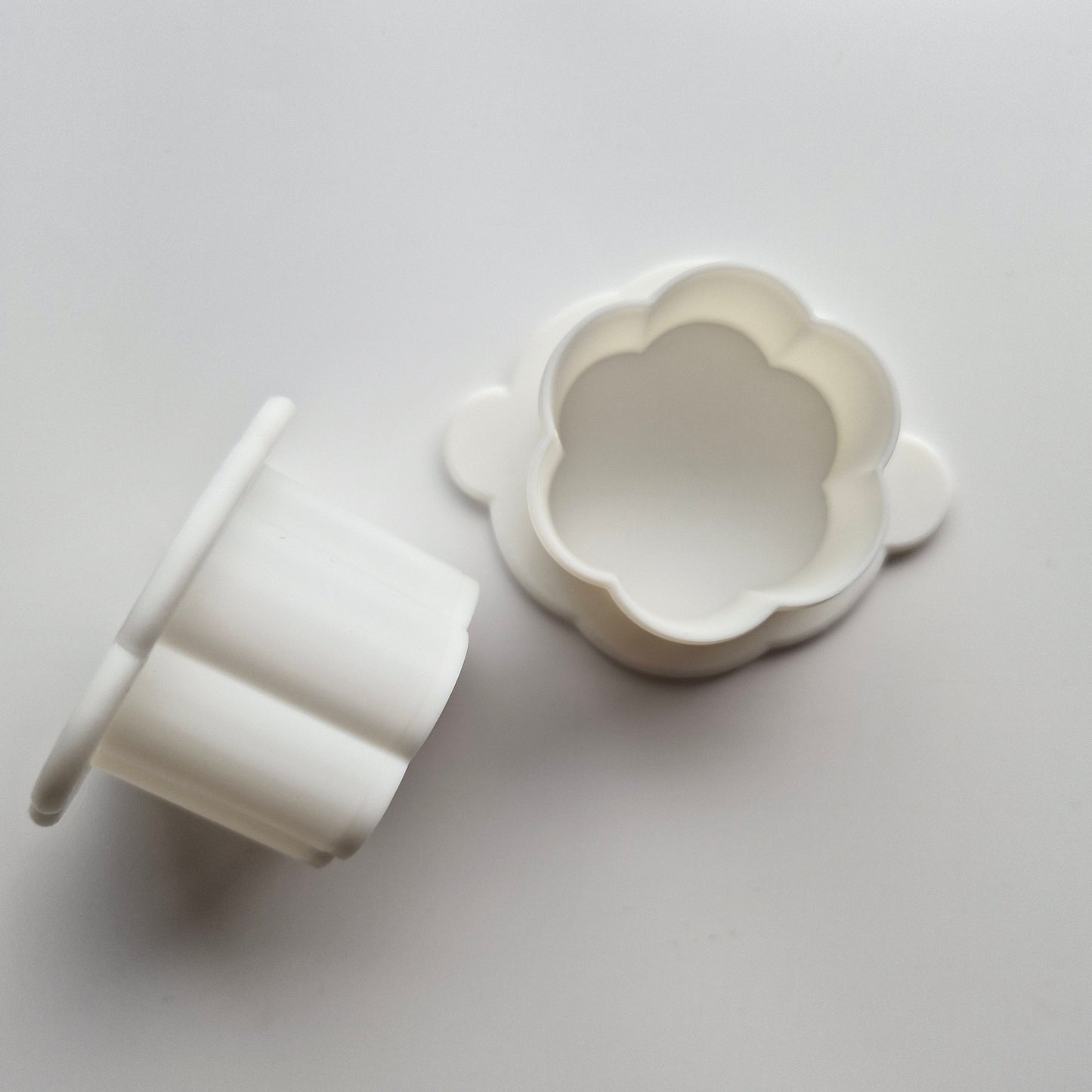 Basic Daisy Cake Pop Mould and Mini Cookie Cutter and Stamp