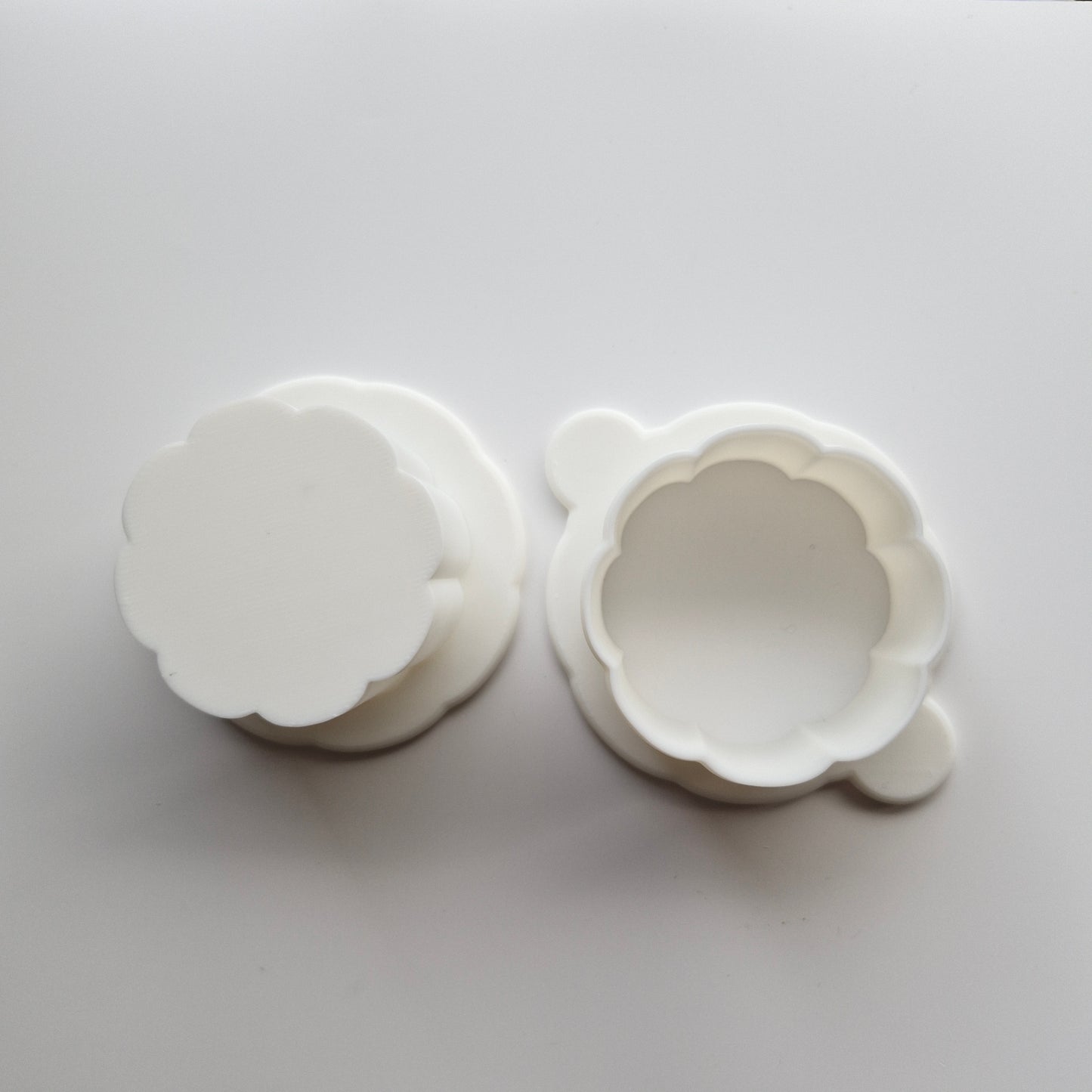 Daisy with 8 Petals Cake Pop Mould with Mini Cookie Cutter and Stamp