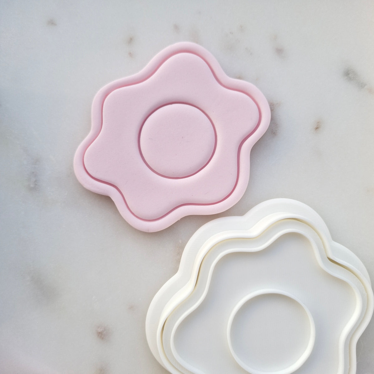 Egg Cookie Cutter and Stamp zoomed out