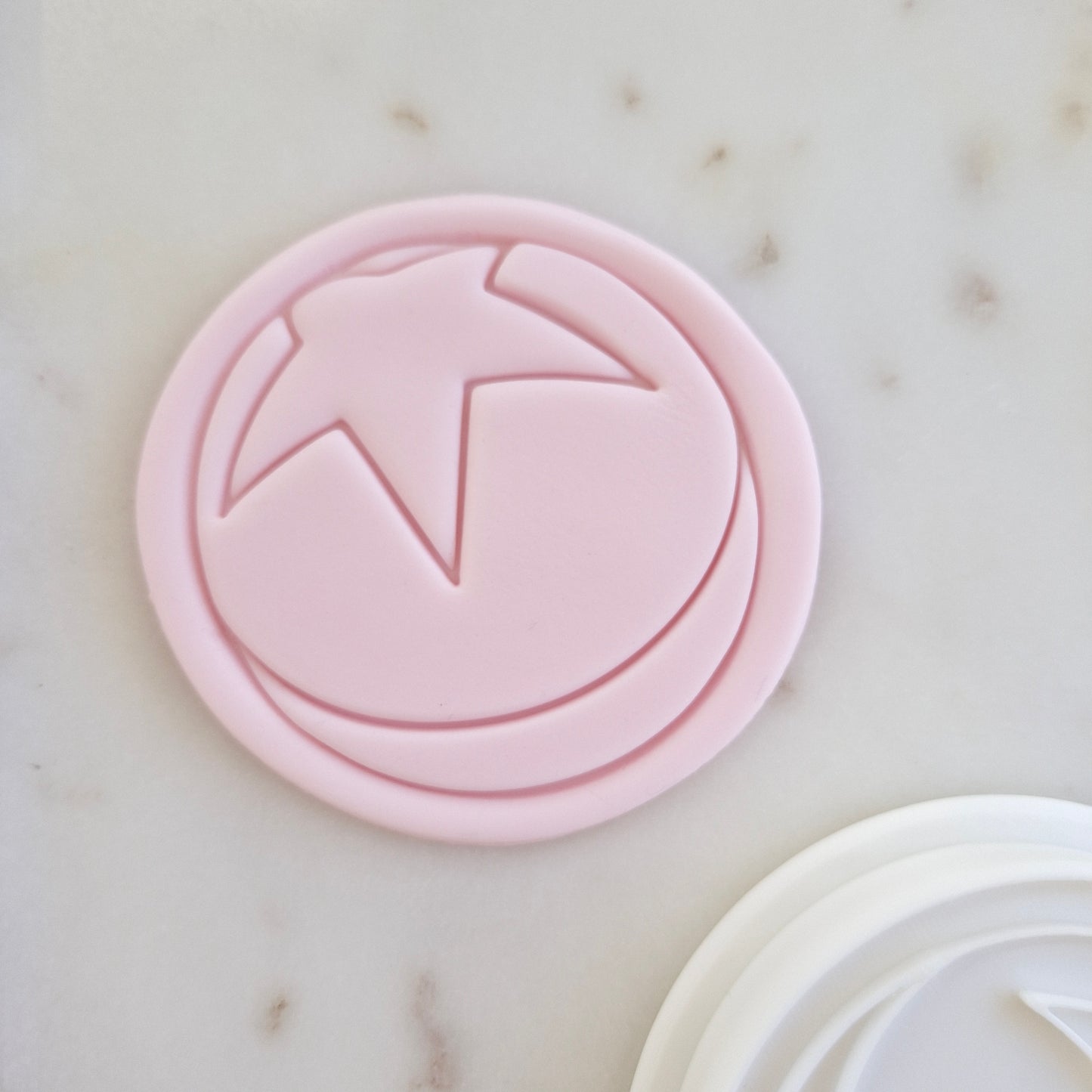 Star Ball Circle Cookie Cutter and Stamp zoomed in